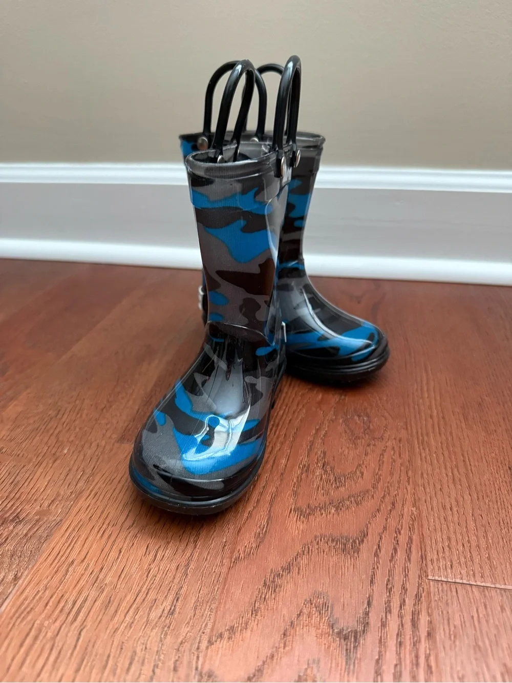 London Fog Boys Toddler Size 6 Blue Camo Waterproof Rain Boots Pull On Handles